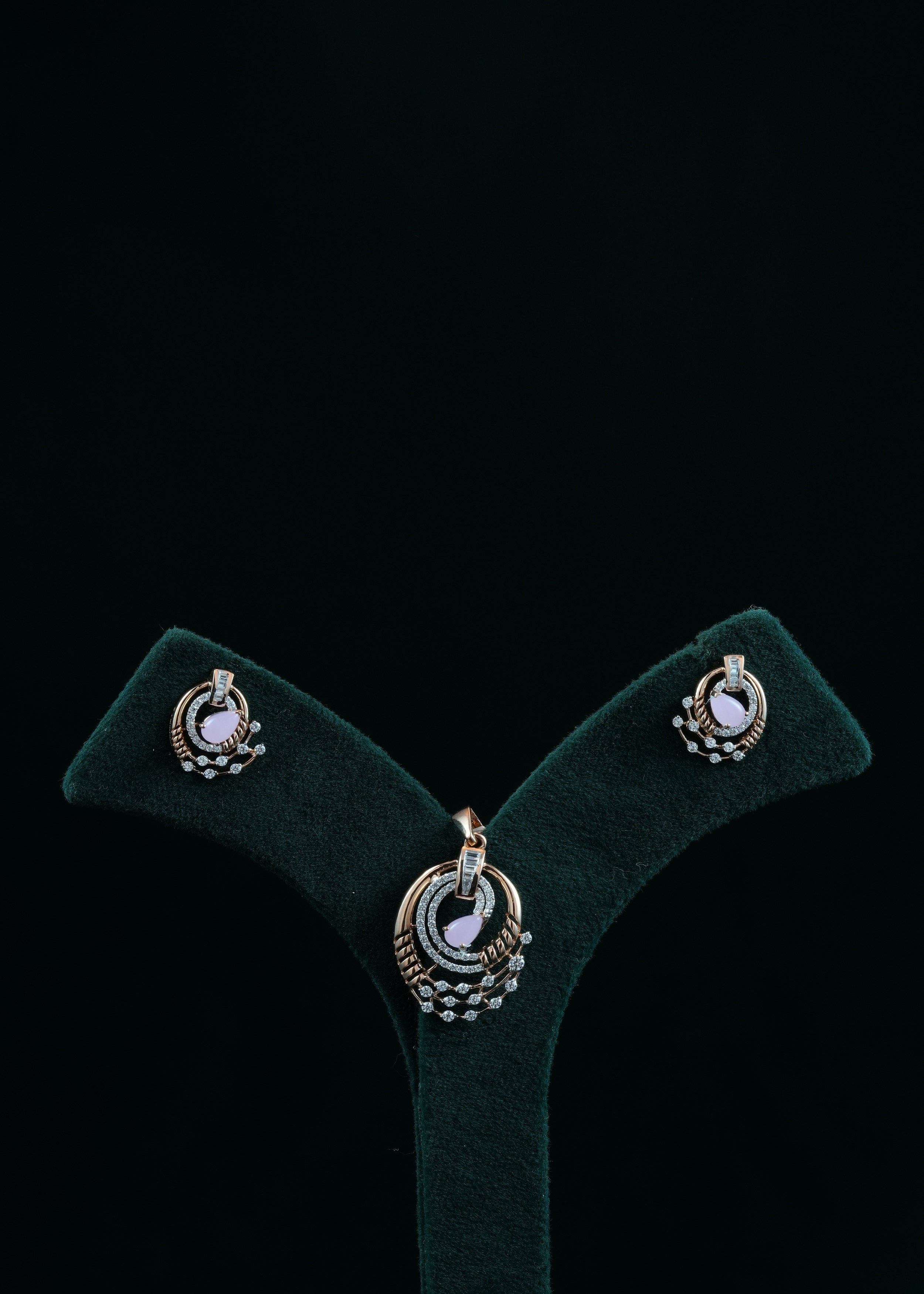 18KT PENDANT SET