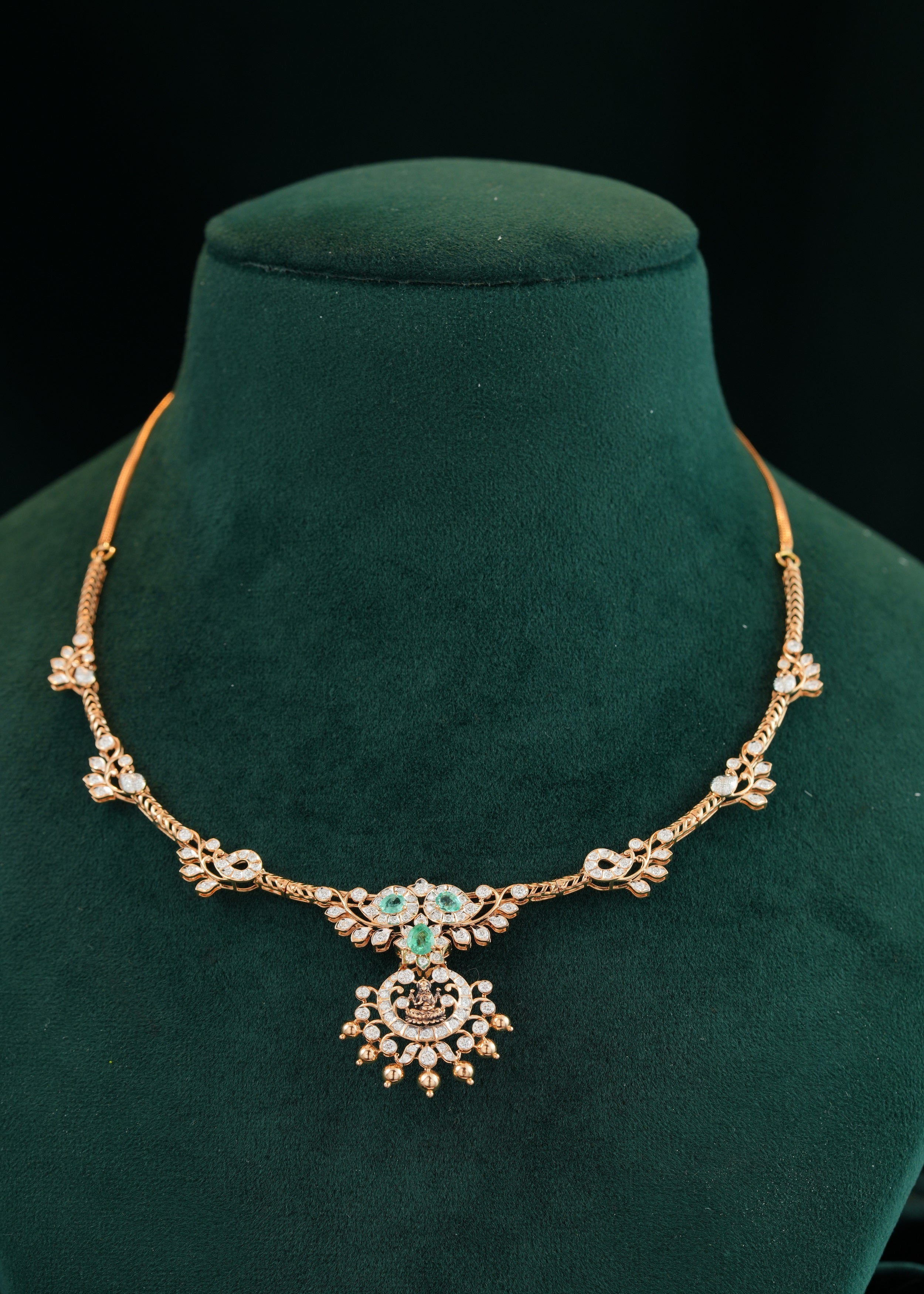 DIAMOND KANTI NECKLACE