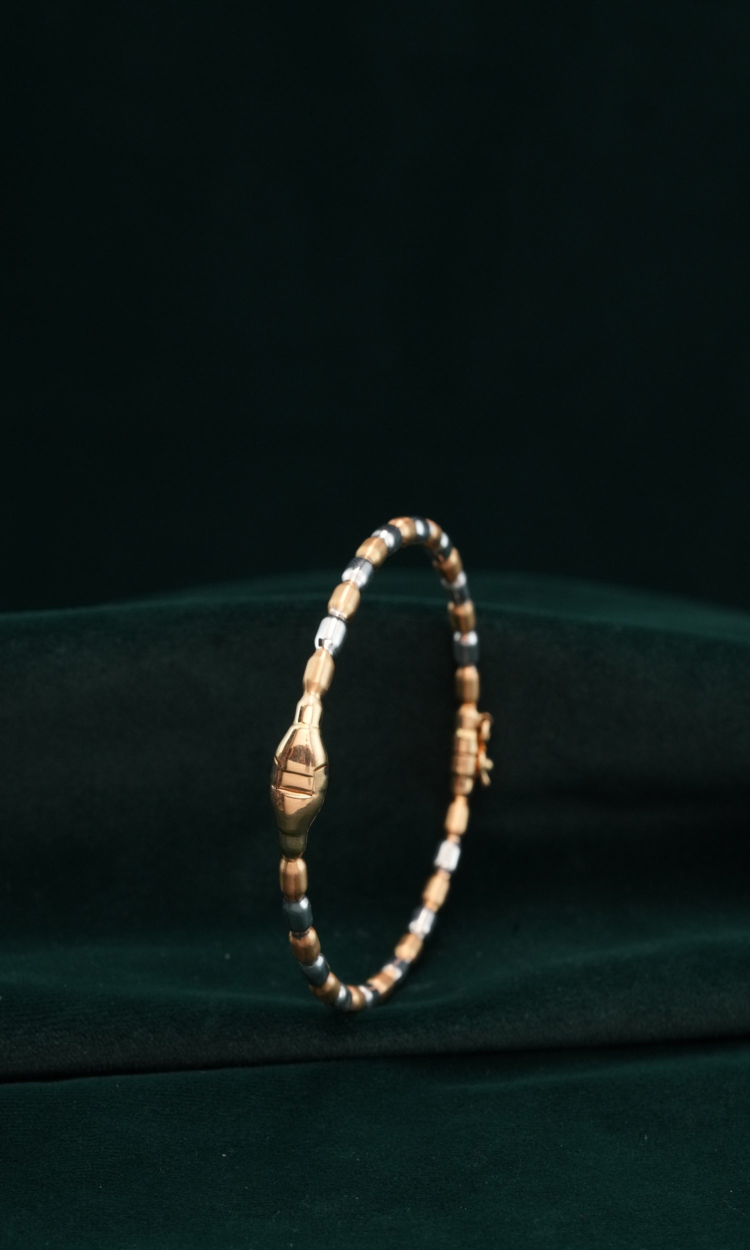 18KT LADIES BRACELET