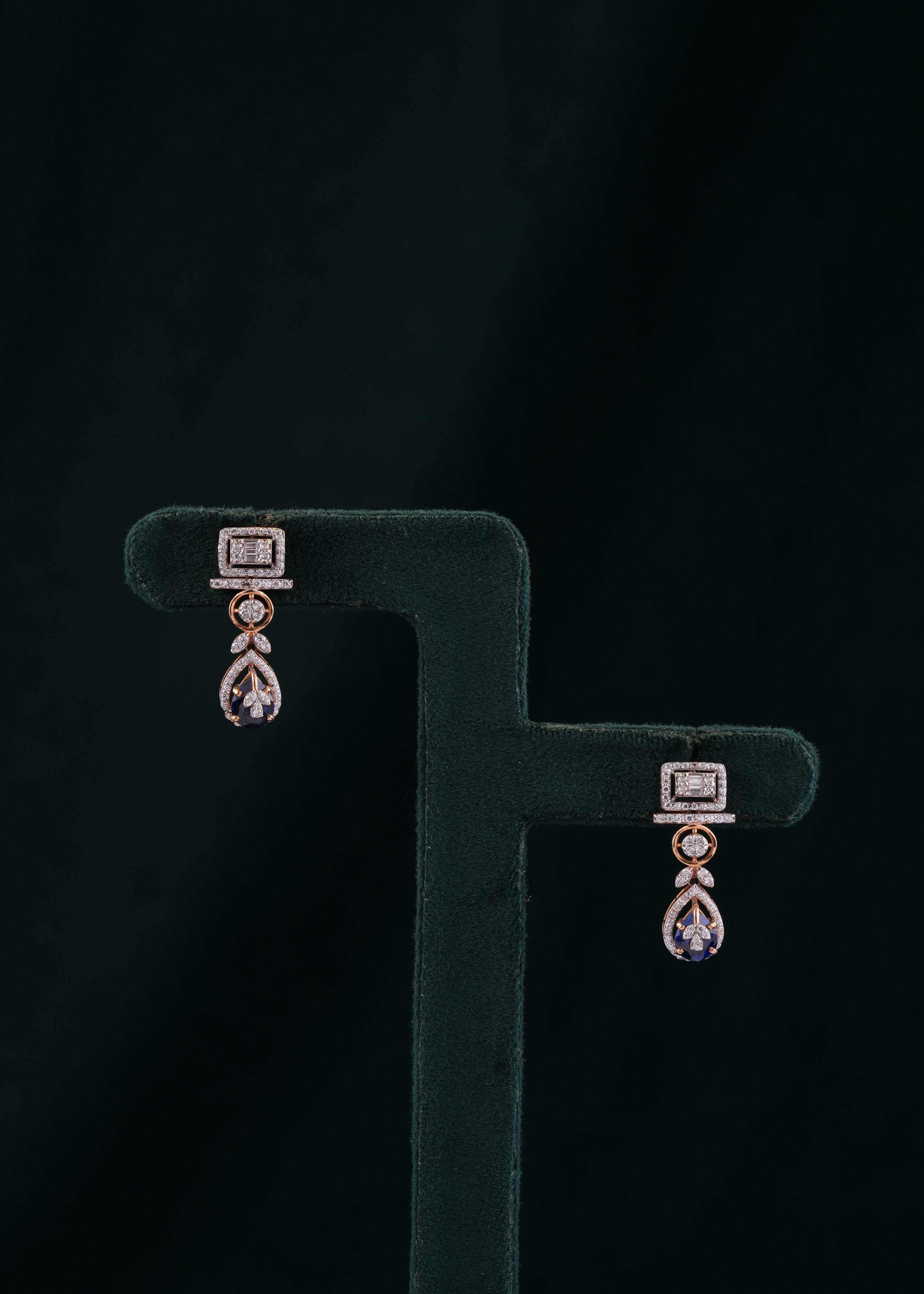 18KT Stone Necklace Set