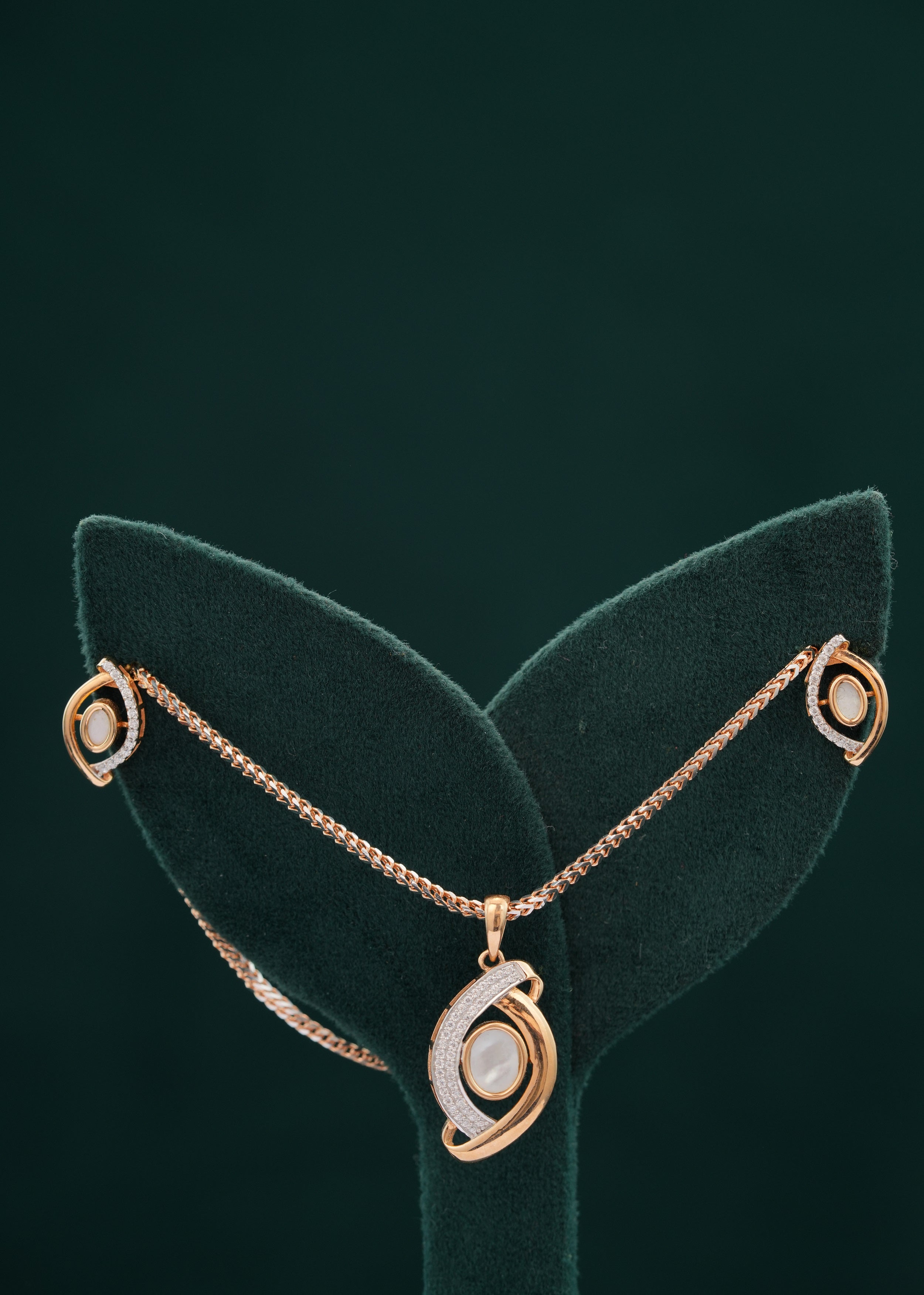 18KT Pendant set