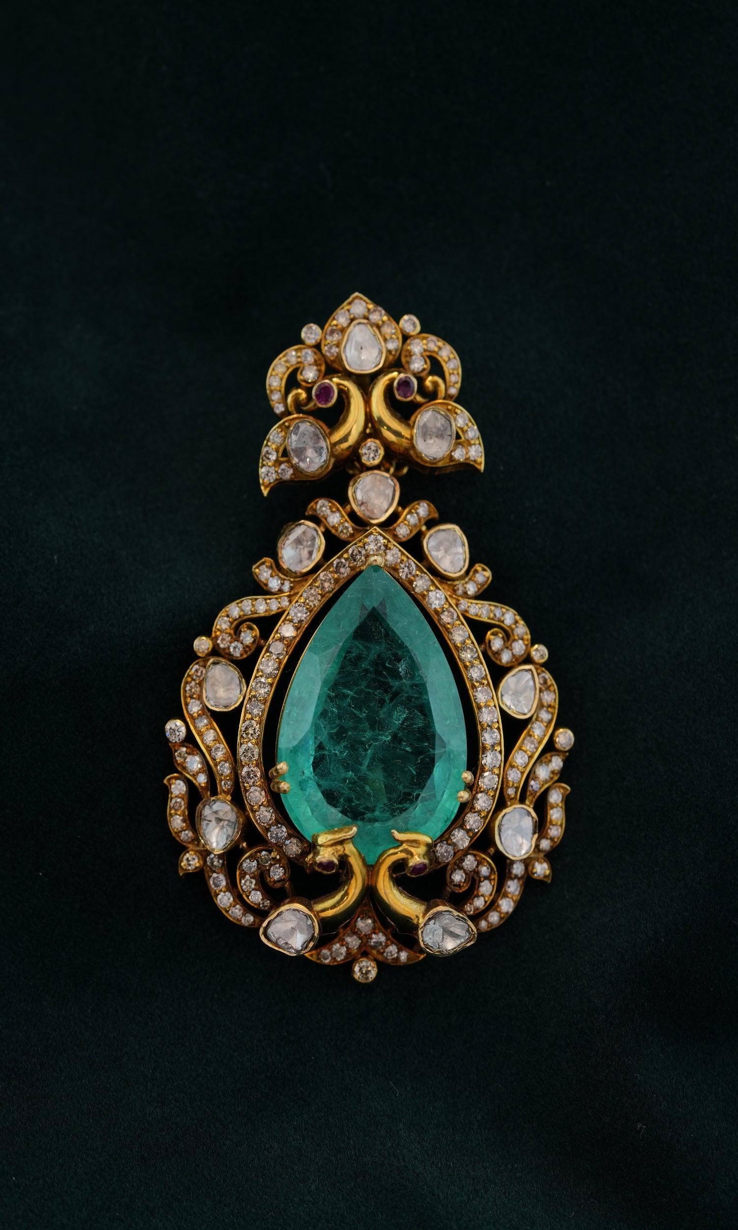 22KT STONE PENDANT