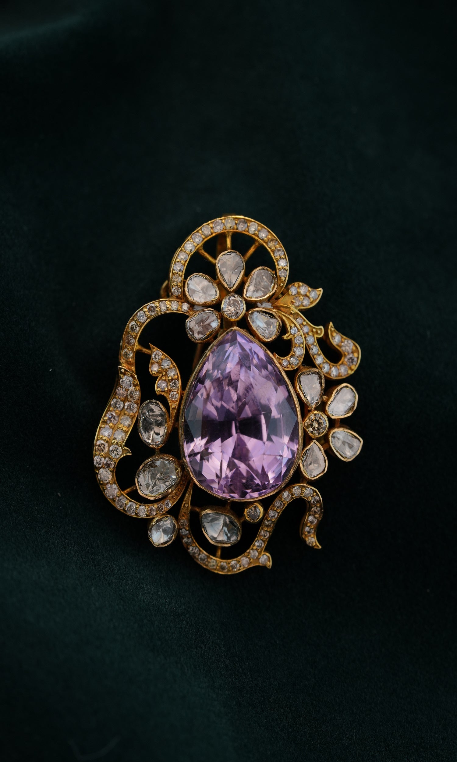 22KT STONE PENDANT